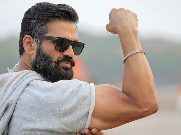 Suniel Shetty feels this Indian cricketer needs to shed 4-5 kg soon